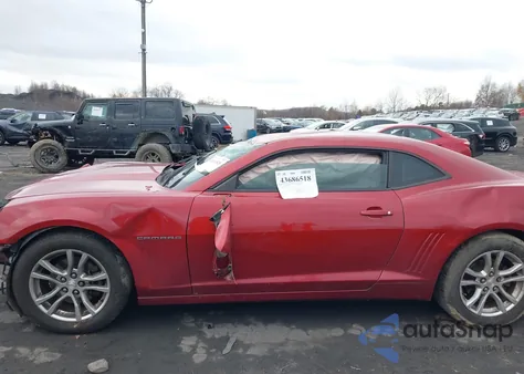 2015 Chevrolet Camaro 2Ls z USA, uszkodzony, nr VIN 2G1FB1E31F9207257